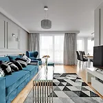 Blue Mandarin Marina *