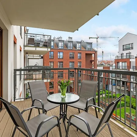 Blue Mandarin Marina Apartment *