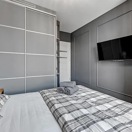 Blue Mandarin Marina Apartment