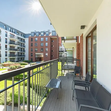 Blue Mandarin Marina *