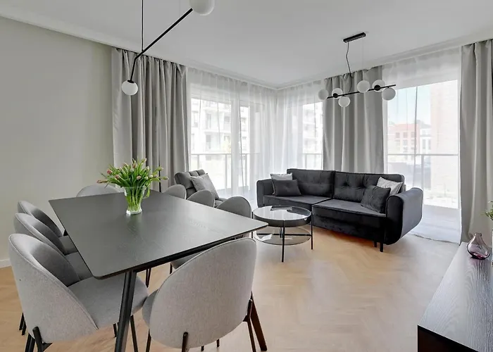 Blue Mandarin Marina *