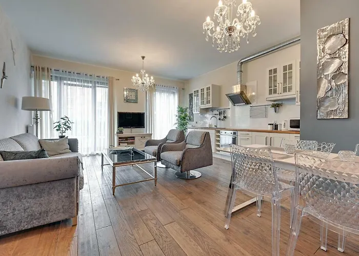 Blue Mandarin Marina Apartment