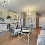 Blue Mandarin Marina Apartamento *